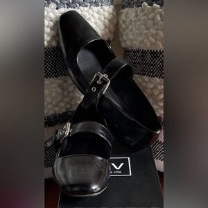 DV by Dolce Vita Women's Black Loafers